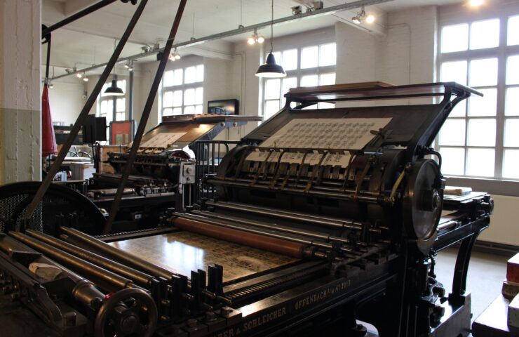 black and brown industrial machine